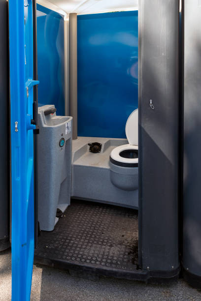 Best Porta potty cleaning services  in Chesapeake, WV